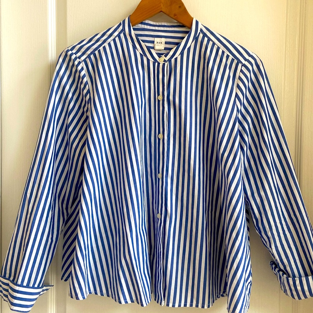 GAP Blue and White Striped Button-Up Shirt